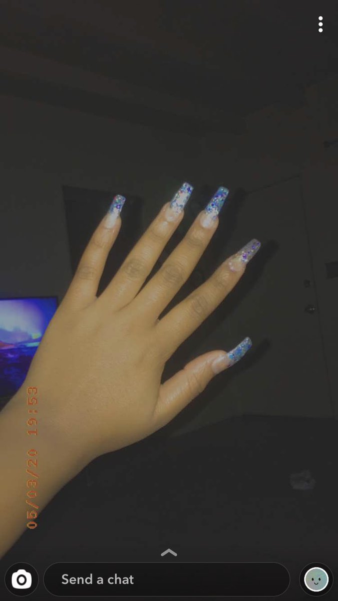 Neiishaa__'s tweet photo. Doing nails is actually kinda easy started last week and here are the results 🤗🥰 ima go get my license lol https://t.co/ujwari6IZm