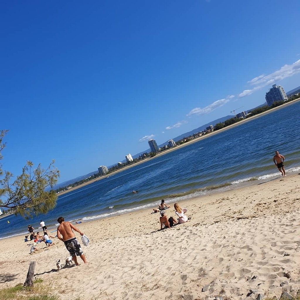 OnswitchDigital's tweet image. Still isolating but free instagr.am/p/B_wCe1yhlaI/