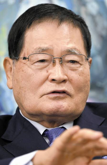 ヨン 亀井静香は男で 井脇ノブ子は女で んー わからん T Co Z4tcdtawku Twitter