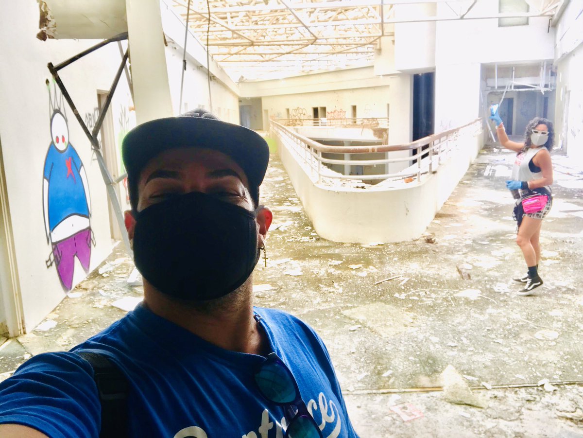 _xavierivan's tweet image. En algún hotel abandonado 😷