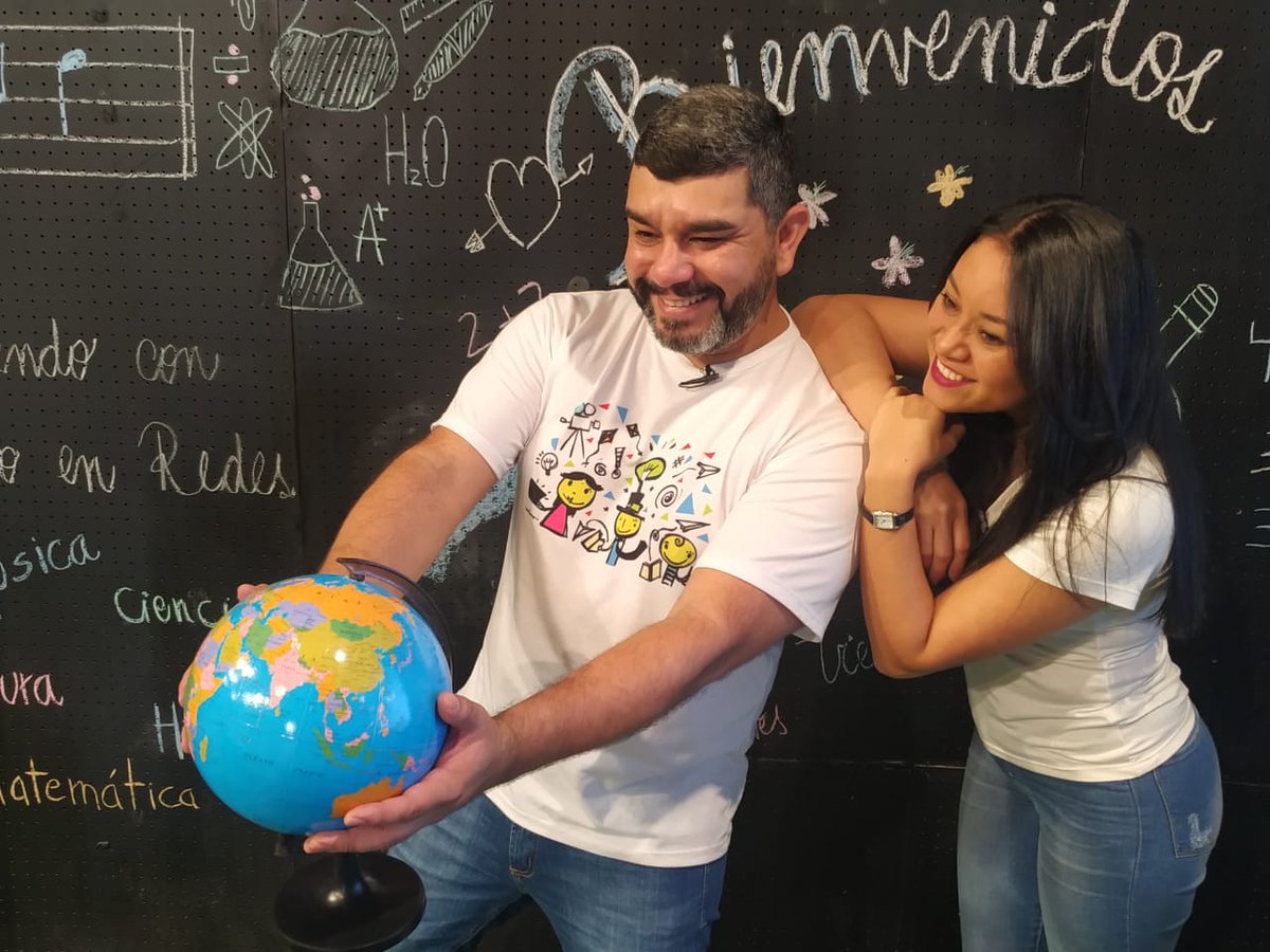 NGFederal's tweet photo. 👉"Chaco en Redes", un proyecto inédito en 
 #Latinoamérica que ya cumplió 30 programas educativos en televisión 📺👩‍🏫✍

LEER MÁS ➡https://t.co/lqlHvaIjNm

@Chacoenredes https://t.co/CG1jyDn2D4