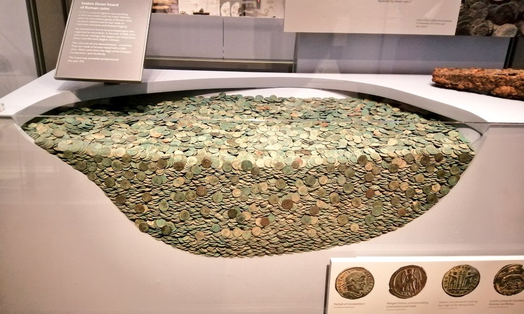 The #Seaton Down hoard, found in #Devon in 2013, is one the largest collections of 4th Century #Roman coins ever found. It consists of 22,888 'nummi' dating from 260-348 AD, and is believed to have been buried around 350.
#RomanBritain #RomanCoins #RomanArchaeology #Archaeology