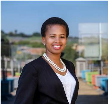 nalibaliSA's tweet photo. Nal'ibali welcomes Yandiswa Xhakaza as their new CEO! Xhakaza is an educationalist, a social justice activist, and a mother of three. Read more about her here: https://t.co/XyhKYbLQs2 #MondayMotivation https://t.co/LbhKrmn8uX