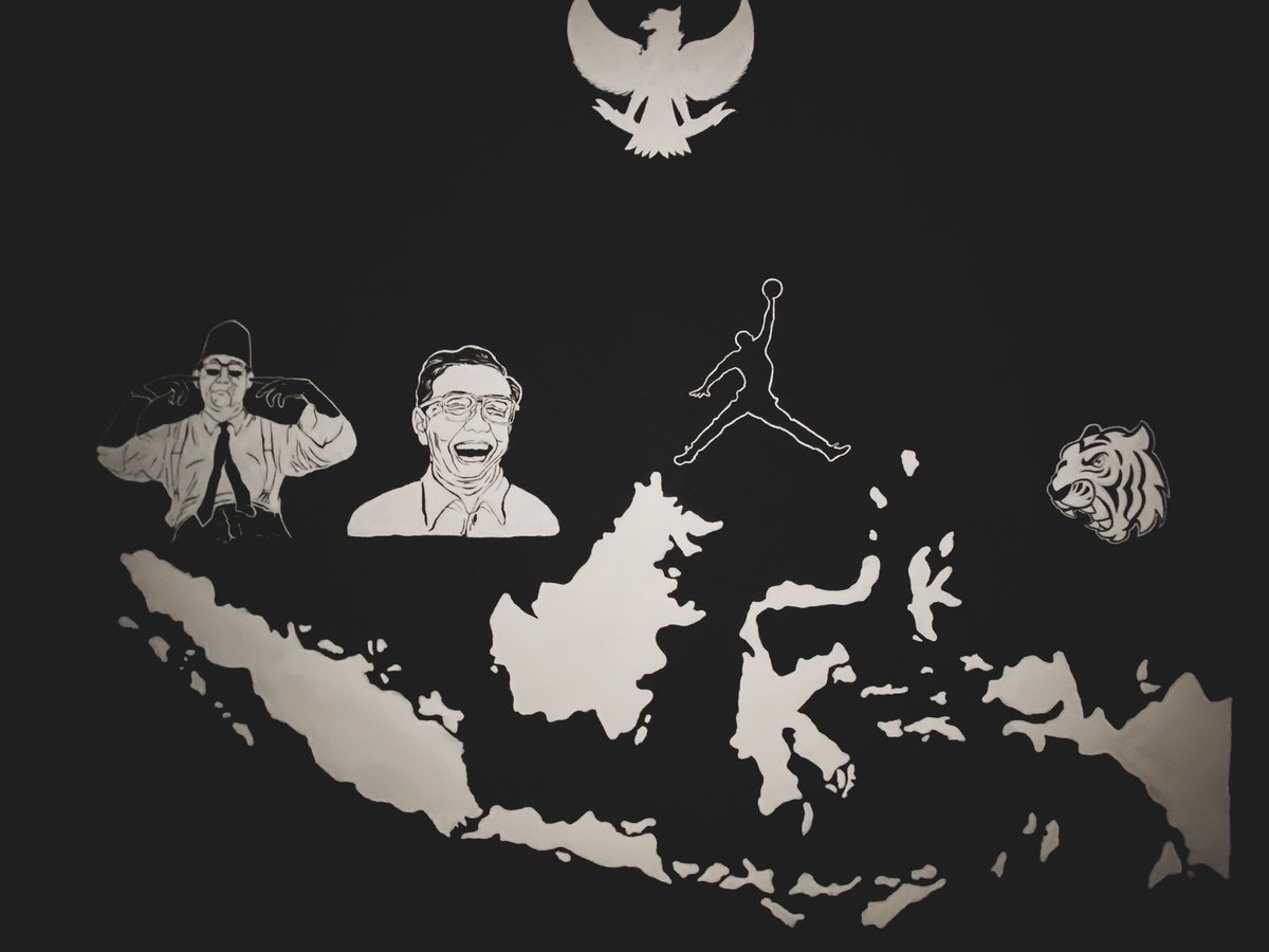 maell_bi's tweet photo. Kita terlahir untuk beribadah
Jika tuhan mengizinkan, 
kita akan bercinta.
Soekarno punya fatmawati
Soeharto punya Hartinah
Habiebie punya ainun
Gus dur punya Nuriyah
SBY punya Ani
Jokowi punya Iriana
Dan aku punya ...allah
Yang menciptakanmu

@wildanalamsyahh 
The best lah..😉 https://t.co/fwhKpKUWGs