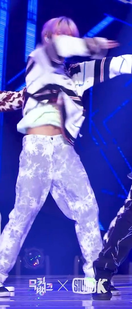 mark lee abs agenda  semi-inactive on X: JENO CELINE UNDERWEAR