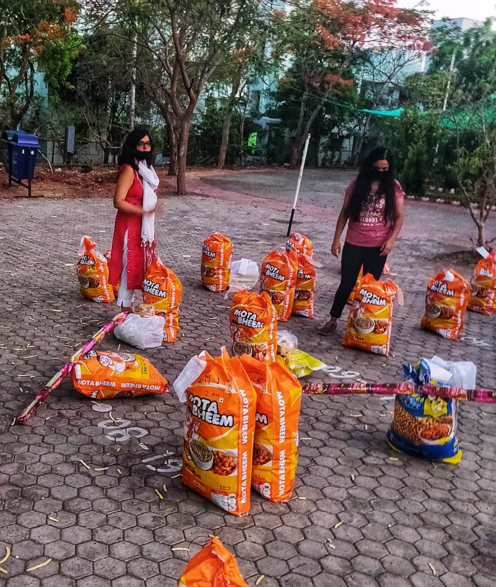 IIM_I's tweet image. #UnitedWeStand: Right from preparing #excelsheets, collecting essential orders &amp;amp; ensuring that #IIMIFamily receives supply of essentials &amp;amp; medicines, our volunteers are contributing in every was possible.
#IIM #IIMI #Lockdown #IIMIwithYOU @askhimanshurai