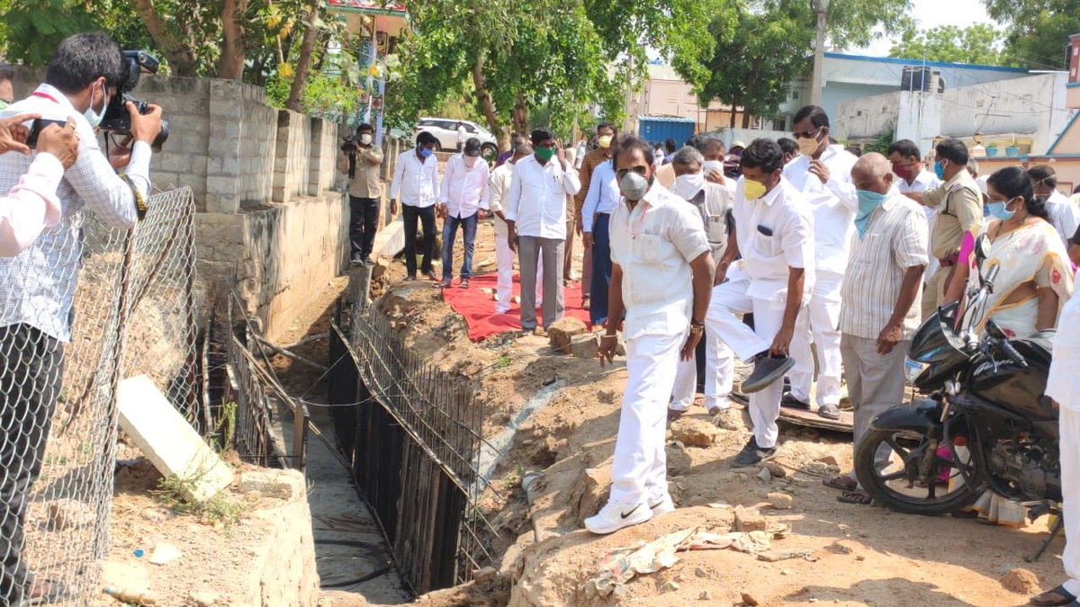 VSrinivasGoud's tweet photo. Inaugurated drain line works followed by the inspection of road widening works at Housing Board Colony of Mahabubnagar Town. https://t.co/zwTWNSoOvs