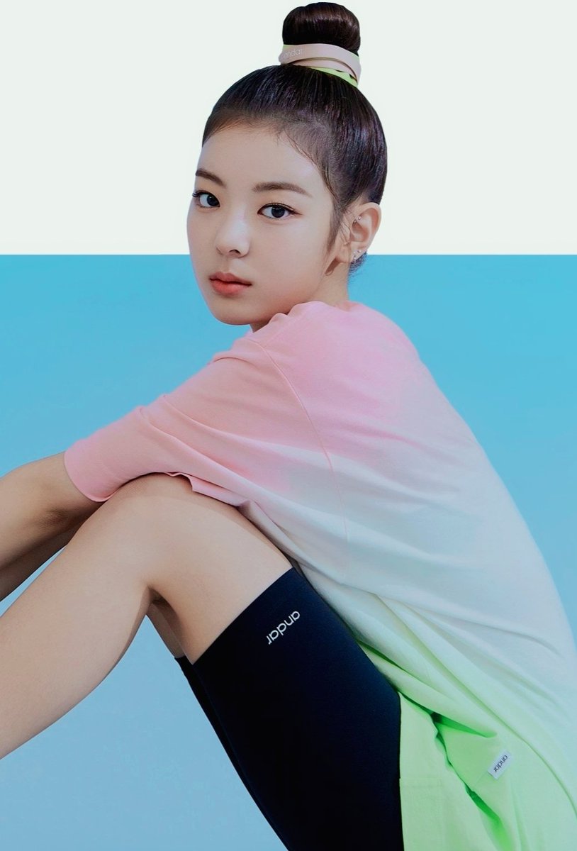 redmei69's tweet photo. Ryujisu X andar 😎 #ITZY #ryujisu #ryujin #lia #ryulia https://t.co/f2lfFXW34O