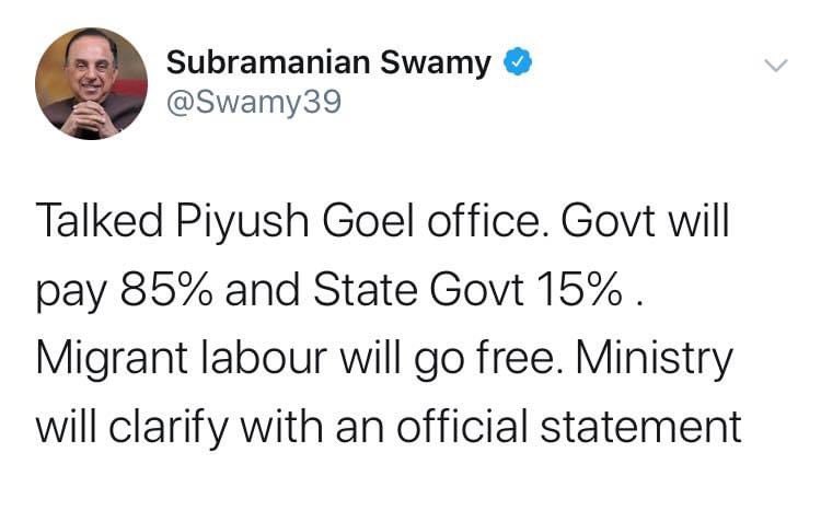 jhanjhat's tweet photo. अगर मजबूरी का नाम महात्मा गांधी है ....तो भ्रष्टाचार का नाम #सोनिया_गांधी ....
खामोशी का नाम मनमोहन ....और मूर्खता का नाम राहुल गांधी है ...!!☺️

 #SanjayGupta_KMKB https://t.co/KbF0Gv3N4j