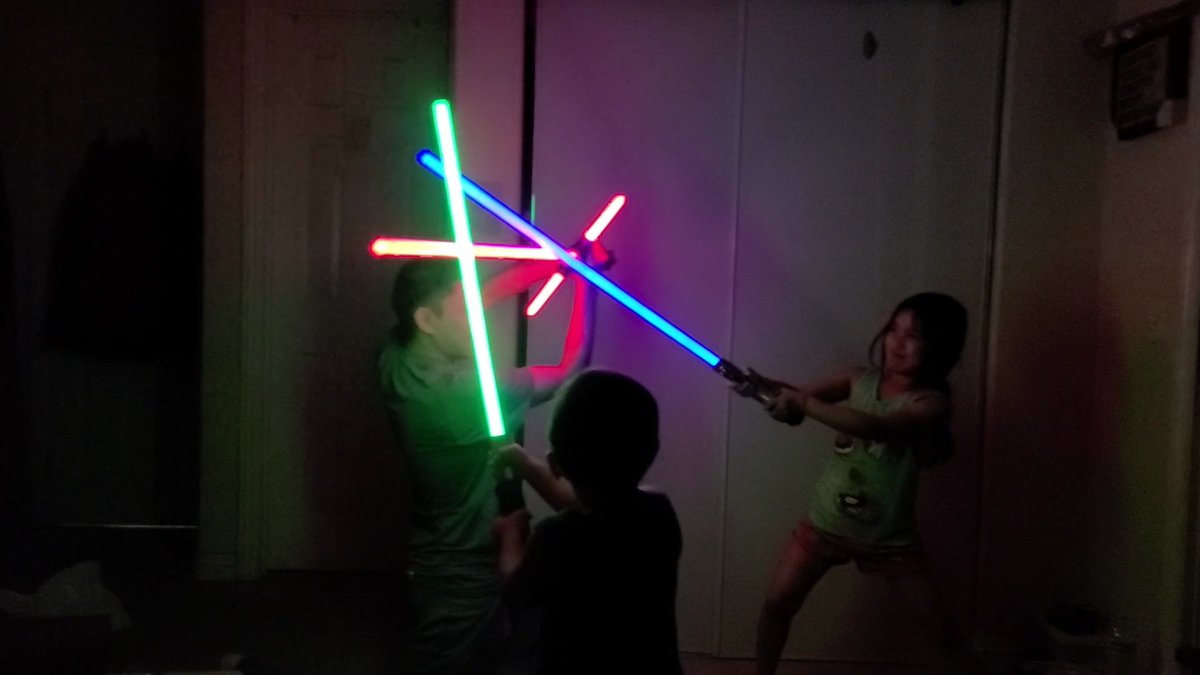 iamjohnnytran's tweet photo. Happy #MayThe4th #StarWarsDay #lightsaber play and it's not even holloween https://t.co/e8nZ5WAuXZ