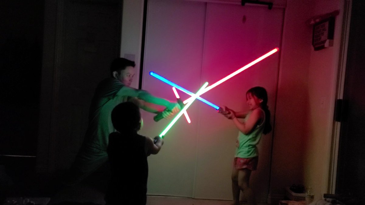 iamjohnnytran's tweet photo. Happy #MayThe4th #StarWarsDay #lightsaber play and it's not even holloween https://t.co/e8nZ5WAuXZ