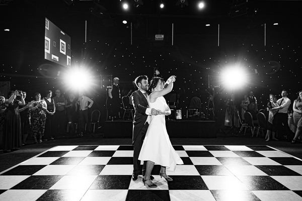 Heart of England Wedding Photographer - Jenny and Michael upflow.co/l/v5LK