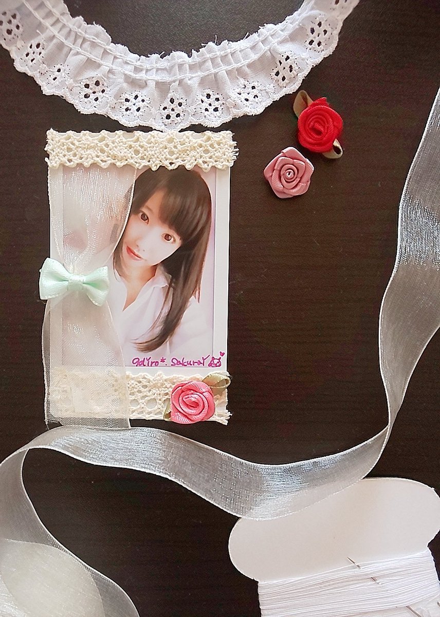 hir0_bot's tweet photo. こちらが
チェキ帳におさまらないことに定評のある、メイドのDECOチェキです🌹
#エアコミケ
#AngelLand
#maid https://t.co/kBqvYRRQij