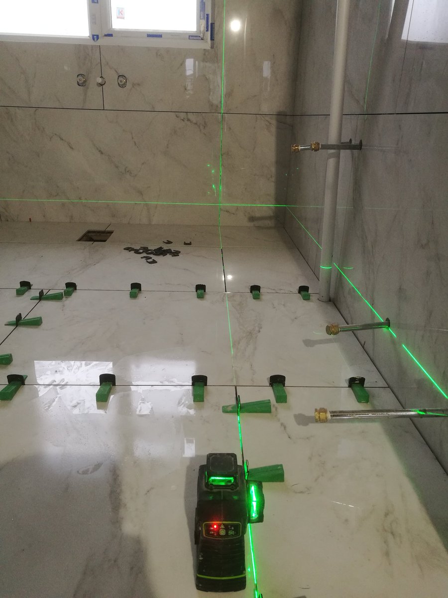 Warmup_Plc's tweet photo. @ACTiling Andy Carroll working with "his favourites" Using our DCM-PRO System for the install.
#underfloorheating #install #dcmpro #bathroom https://t.co/7YExpb4JG9