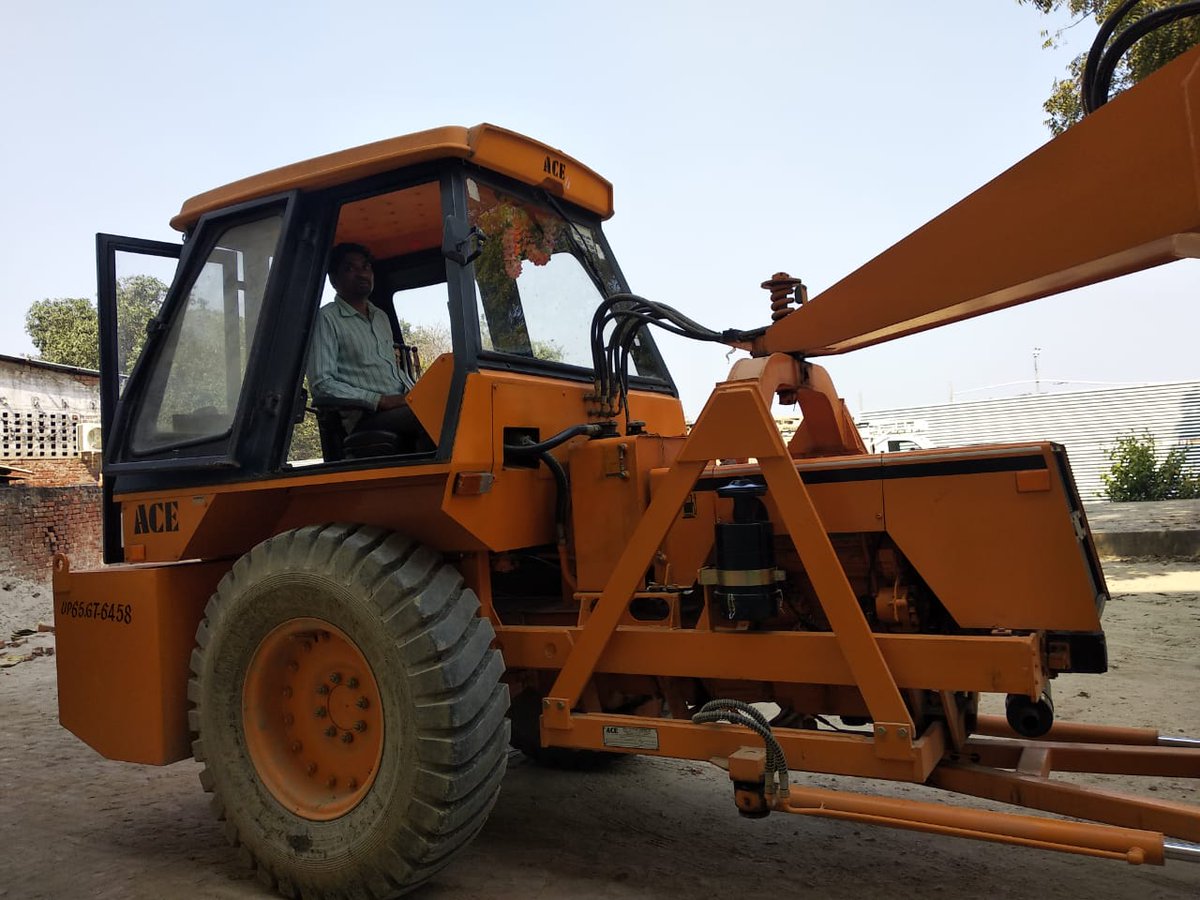 HeavyEqn's tweet photo. Used Hydra Crane 14 Ton for Sale. 2018 Model, 14XW
For Price and all details click on link  https://t.co/6e6ZZ677Jk https://t.co/NnNBEXchBW