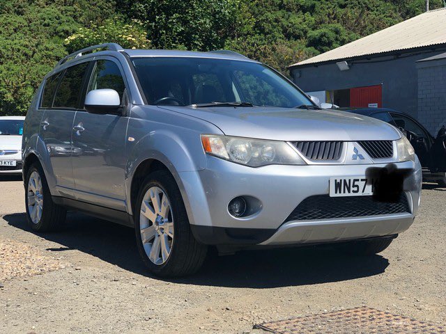 Key cloned for Mitsubishi Outlander, quick and very affordable way to have a spare key for your vehicle. Get in touch if you want more details