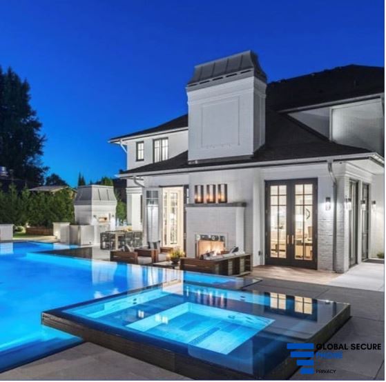 GlobSecurePhone's tweet image. Keep your private life secret #bezos
Manten tu vida privada en Secreto 
#encryptedmobile #security#encryption #tech#securephone #anonymous #dataprotection #privacy #surveillance #encryptedphone #private#encryption#encrypted#privatesecurity