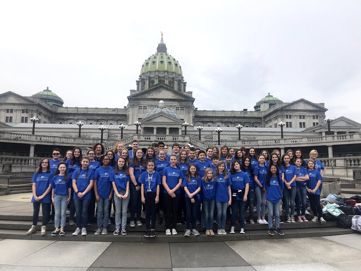 Eck_HMS's tweet photo. Attention #CCMS #Orchestra! In honor of our concert this week stay tuned for some virtual activities! Please wear your orchestra shirt tomorrow! Feel free to post a picture if you with your instrument! I miss you all very much! #ccmshastalent #FalconPride #Prouddirector https://t.co/n71a9INTFS