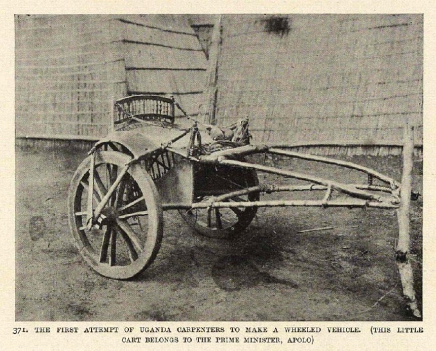 UgandanHistory's tweet photo. The first attempt of Ugandan Carpenters to make a wheeled Vehicle. This one belonged to Sir Apollo Kaggwa. Late 1890s/early 1900s. 

Shared with us by @MalendeK. Thank you, Kato. https://t.co/7fxl9JEaj0