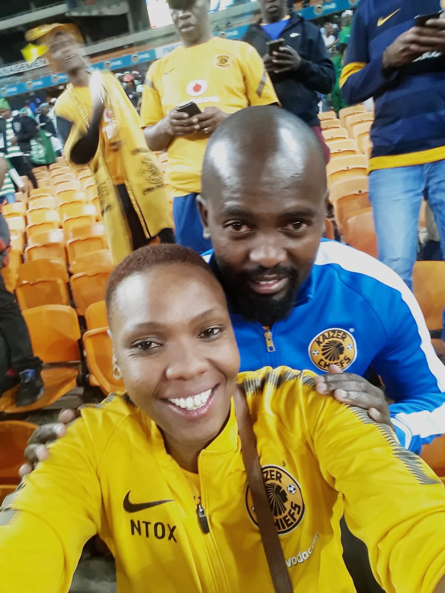 Giftmpholeremi1's tweet photo. #Hlobola Crew Will never be the same without you
Our Lord Almighty God looked upon us and He Called ur name and you answered,I'm shattered,Hurt but ur now at peace
#Till we meet again
#Jesokepaki
Rest in Peace #Ntox 06
#BackToBrilliance
#Amakhosi4Life
#Be A King
#11 FT#16 https://t.co/nmFFQFIQq2