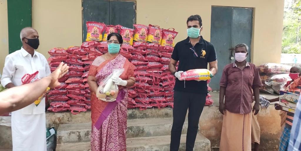 Actor #Nandaa and his family members donated rice bags & essentials ...