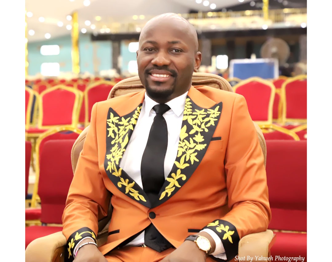 APOSTLESULEMAN's tweet photo. May God give you peace on all sides... https://t.co/6liUd7QXVH
