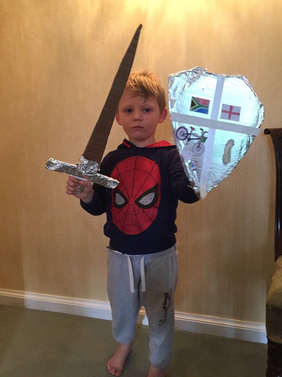 PouncinPanthers's tweet photo. @AvonwoodEYFS @AvonwoodHead This is Jonty’s (Badgers) St George’s Day project! He made a 🛡 and a 🗡 He’s so proud and plays with them everyday! Even his sister made one too so they can fight! 🤦🏼‍♀️🤣 https://t.co/6dhD9NNR1W