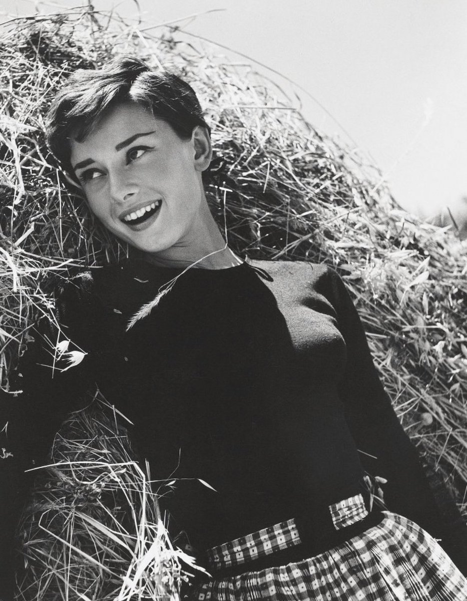 holdior's tweet photo. happy birthday audrey, thank you for inspiring me &amp; and many other women. you will always be remembered for your beautiful heart and unique personality. love you always ♡ https://t.co/ZblqCiHCFF