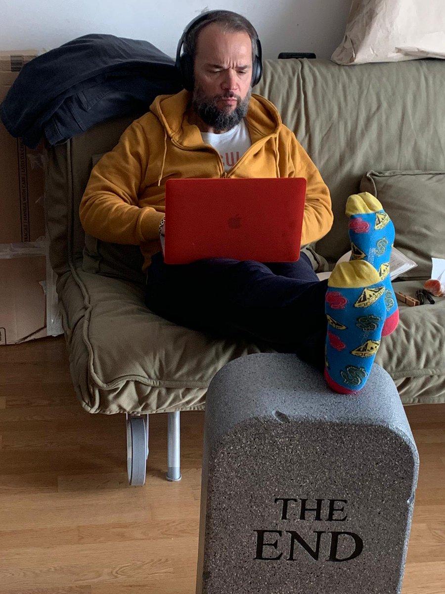 ClpMilano's tweet photo. La #CLPlaylist di questa settimana è un'iniezione di pura adrenalina 💥 Ogni #lunedì nuove colonne sonore da ascoltare a casa... o in ufficio 🧑💻 Buona #Fase2!
▶️ Dino Vannini, Editorial and Communications Manager @SkyArte
😈 HERE COMES YOUR MAN: https://t.co/Ugz6PNMq3E https://t.co/oROzSEti2q