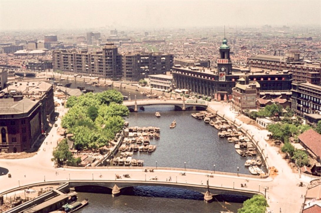 fengcheng_ccc's tweet photo. Shanghai, July, 1971 https://t.co/hQTXwvMUw0
