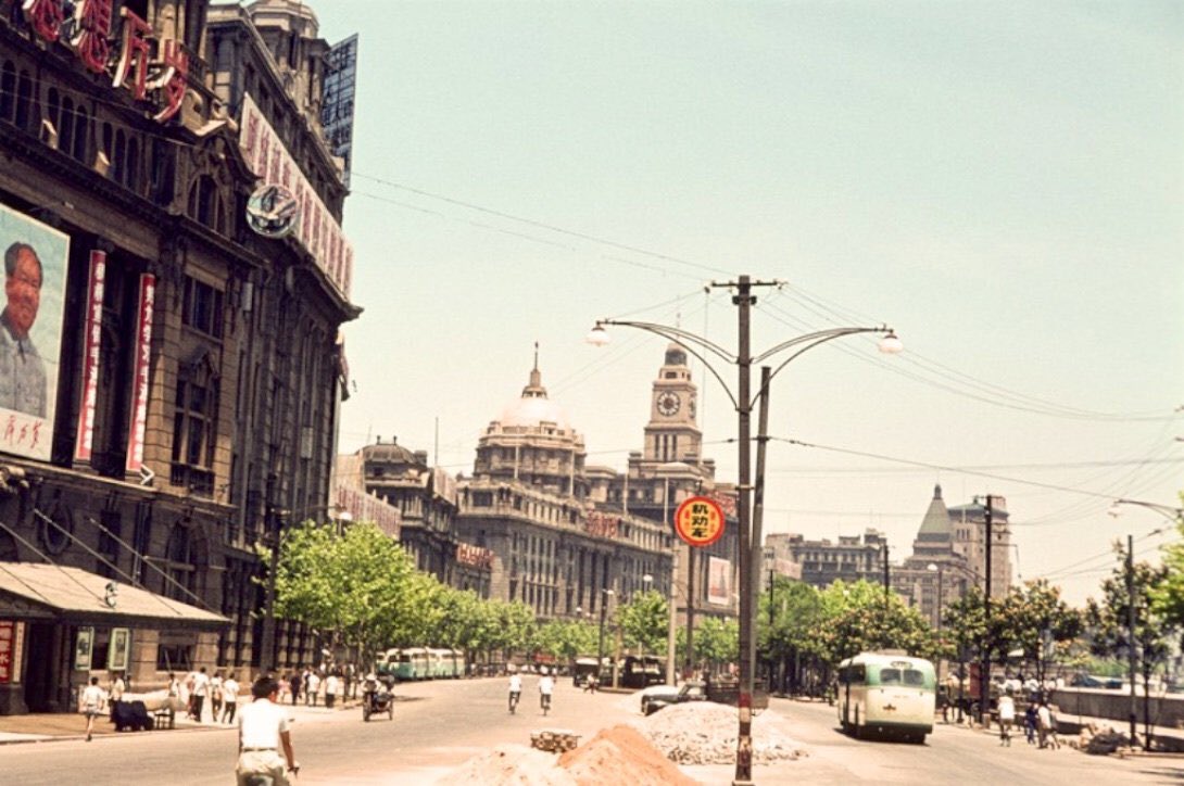 fengcheng_ccc's tweet photo. Shanghai, July, 1971 https://t.co/K1ojiMx4tV
