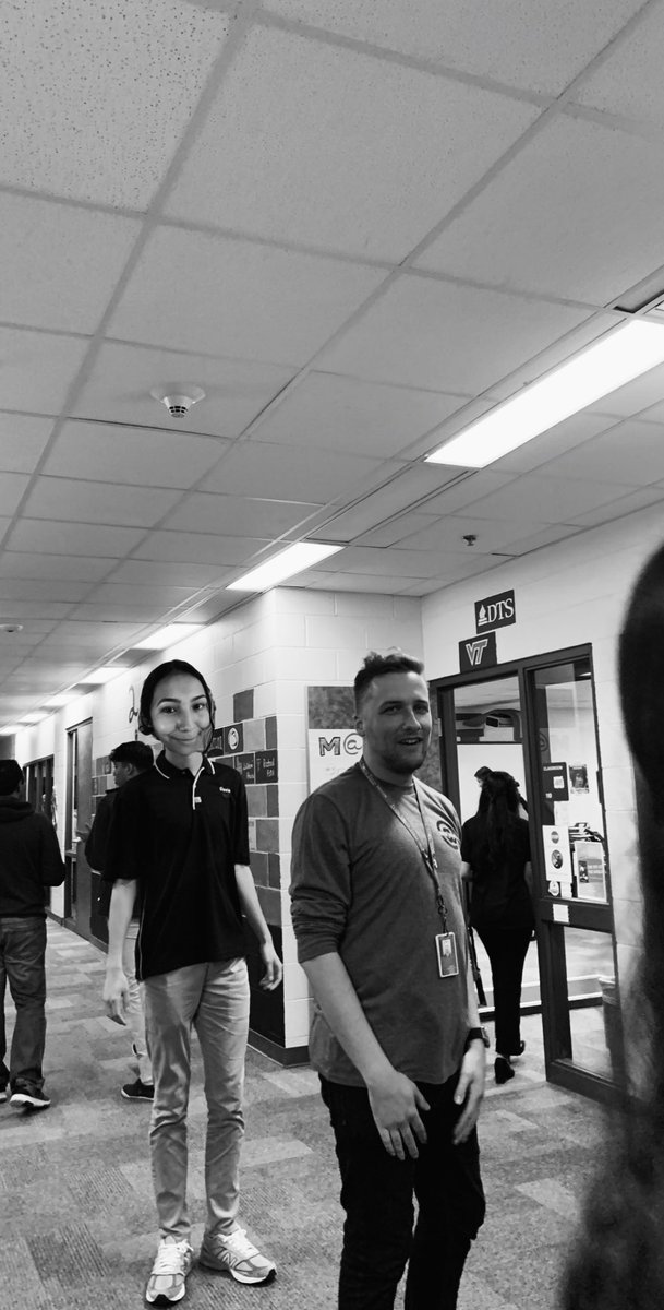 anabellacedillo's tweet photo. HAPPY FACILITATOR APPRECIATION WEEK !! YOU ARE WHAT MAKES @NewTechCoppell A FAMILY !! #PBL #NewTechFamily @Coppellisd #TeacherAppreciationWeek2020 #TeachersRock https://t.co/UoIGEIfP5j