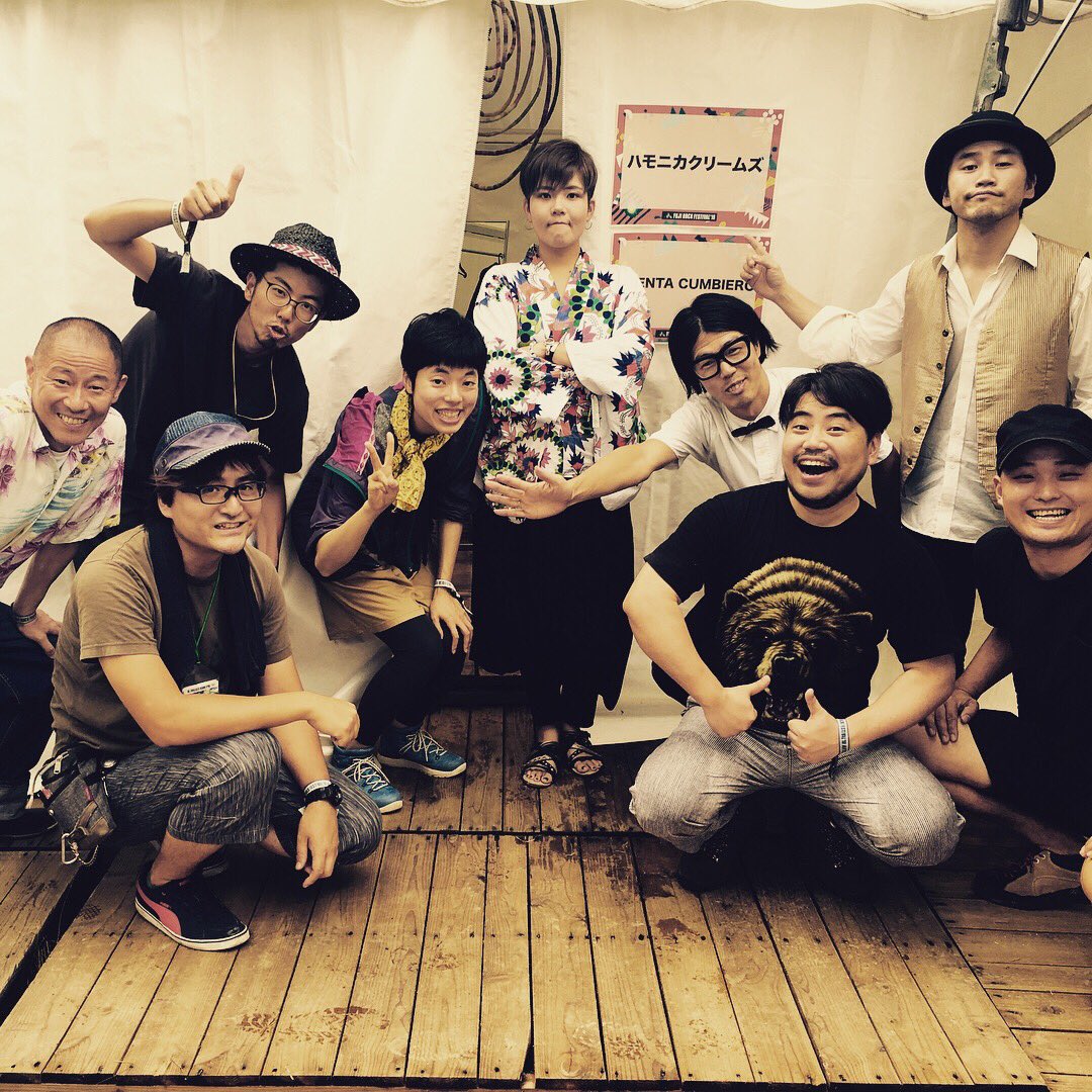 HarmonicaCreams's tweet photo. 今作はレーベルを移って2度目のリリース。前作の契約時に担当さんがライブ来て「やっぱり野外で聴きたい音っすね」と言ってくれて、その年に実現したフジロック出演。今年も野外で鳴らしたいで。
#Pヴァイン #レーベル #ハモニカクリームズ #harmonicacreams #睡リイラズ #celt #blues #rock #Pvain https://t.co/fau6ZdojbA