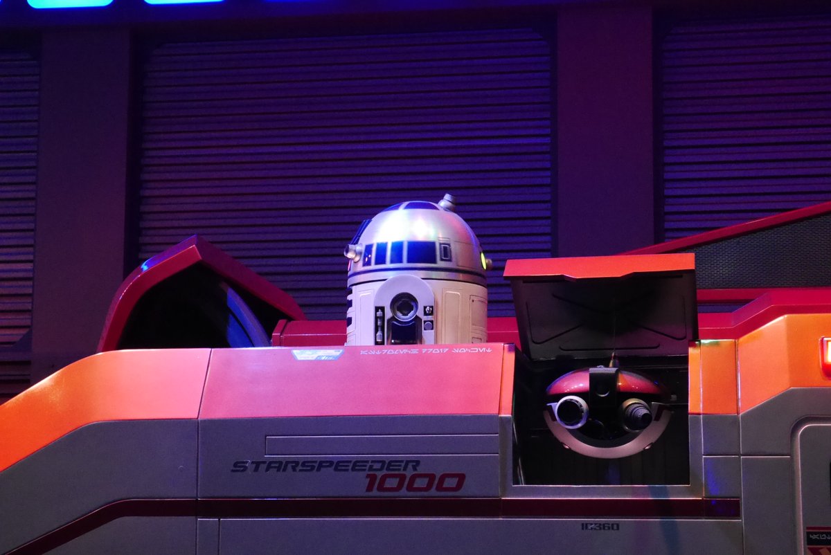 ユニバハピエル編集長 Usj写真と動画 Sur Twitter フォースと共にあらんことを ディズニーランドのスターツアーズ スパイに選ばれる方法 T Co Qlz7ysae 22年公開予定のスターウォーズ新作映画はどんなストーリーになるのかな 今から楽しみです