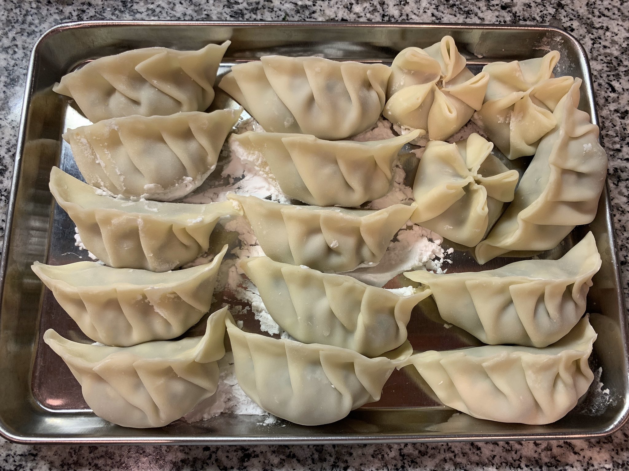 戸田れい 餃子作った 焼売みたいな可愛い包み方もマスターしました 焼いたら少しあいちゃったけど おうちごはん うちで過ごそう T Co 1axrodnln5 Twitter