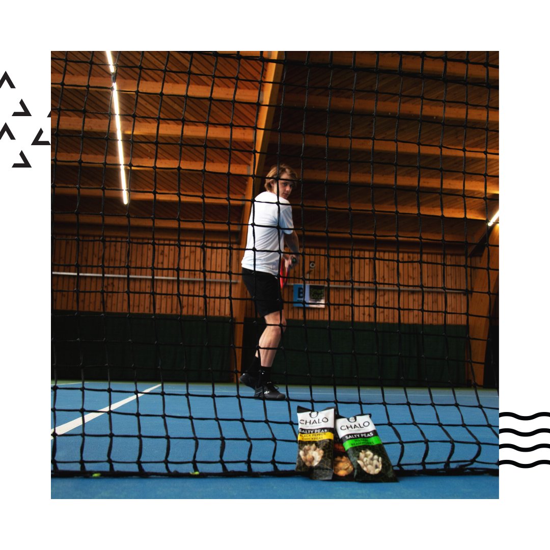 chalocompany's tweet photo. We can play tennis again (yihaa!) & no one's more excited than our @ZizouBergs. The #chalo funky #saltypeas are a great snack while working out. What's your favorite flavor while working up a sweat?
***
#chalotribe #kooplokaal #funkyfeelgoodfood #chalocompany #vegan https://t.co/RMNJbuyu59