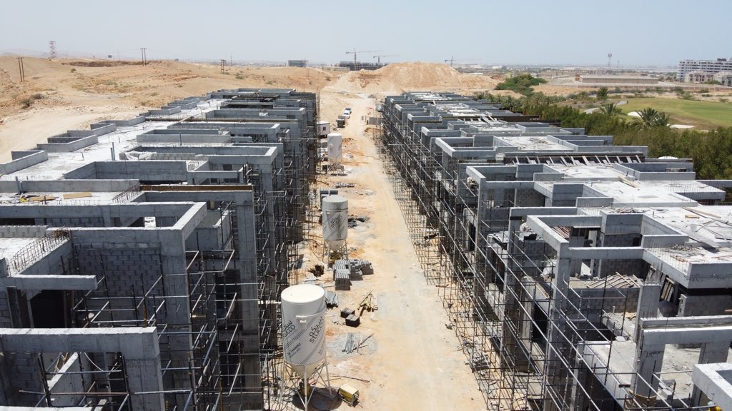 Aerial shots of Rose Village which is now more than 50% complete and sold out! Selective units have also been plastered as shown in the first shot. Visit the Muscat Hills sales office to learn more about one of Muscat’s most prestigious  upcoming freehold neighborhoods.