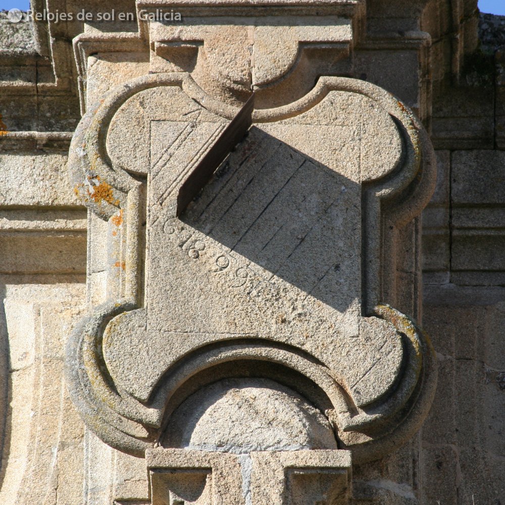 relojesdesolgal's tweet photo. 4 #relojesdesol en el #monasterio del municipio de #Celanova (#Ourense). 1 de ellos #septentrional 😲
4 #reloxosdesol no #mosteiro do @ConCelanova (#OU). 1 deles #setentrional 😲
#rellotgesdesol #relógiosdesol #sundials #cadransolaires #sanrosendo #terradecelanova #galiciamola https://t.co/kz1GSpY79T