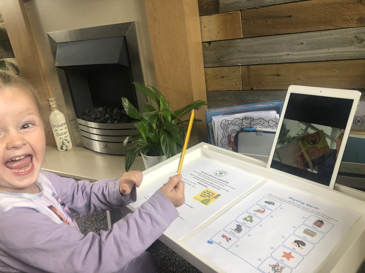 sam28986266's tweet photo. @FallingsParkPri Sophie-Louise NurseyPM enjoyed watching the story Dont put your finger in the Jelly Nelly. We then had a go at matching rhyming words! https://t.co/PMlZLYRAg7