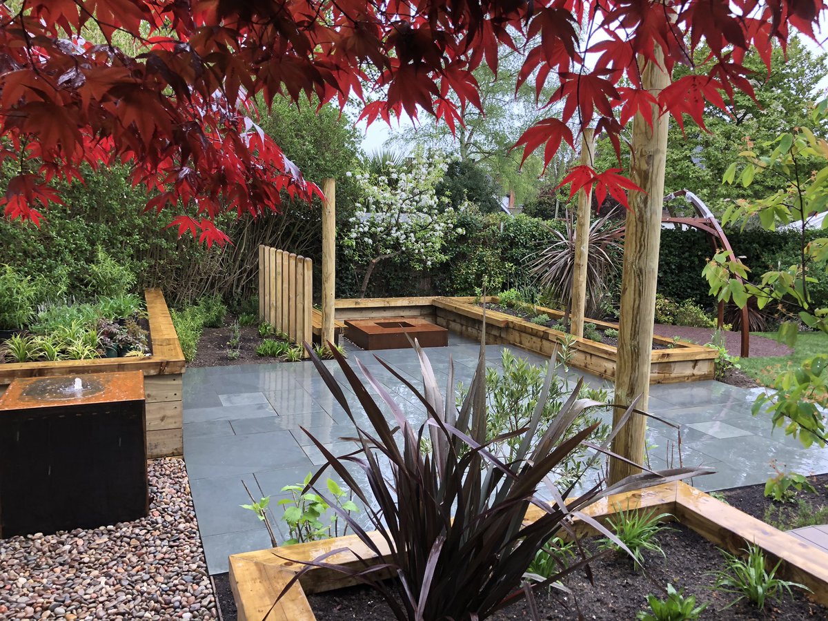 Great to be bk @ our sensory garden project to tie up some loose ends (whilst adhering to safe working practices)🧍    🧍We will be posting a case study and 🎥 in due course... This one is close to our 💚 Big thanks to @JohnsonsWhixley for delivering 🌱 in these tough times 👍 👏