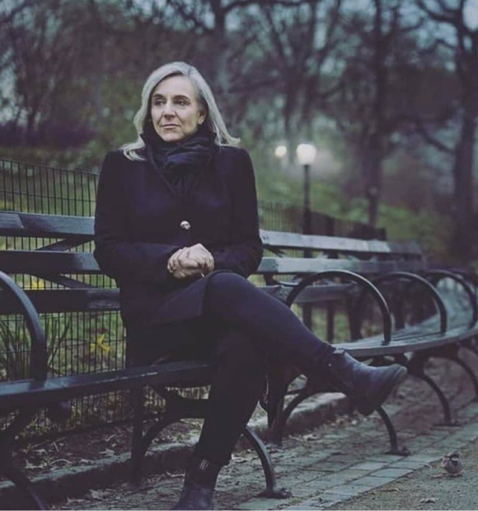 topitalianews24's tweet image. “Faccio giornalismo, non spettacolo.”

Immensa, Giovanna Botteri

#notbodyshaming #GiovannaBotteri