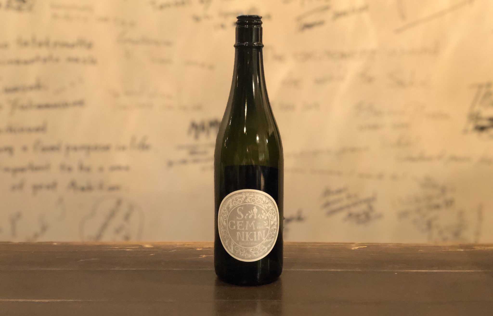 鳥の剥製、日本人形、スズメバチの巣、酒瓶 【公式通販】