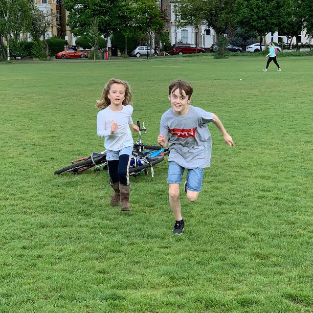 BroomwoodBoys's tweet photo. Well done to William and his sister Arabella for their #twopointsixchallenge this weekend - they spent 26 minutes cycling around the Common followed by a creative celebratory jog in the shape of a number ‘26’ #NWSVirtual  #NorthcoteAtHome #NWSnlCharity #Resilience https://t.co/qjBUIC0ESk