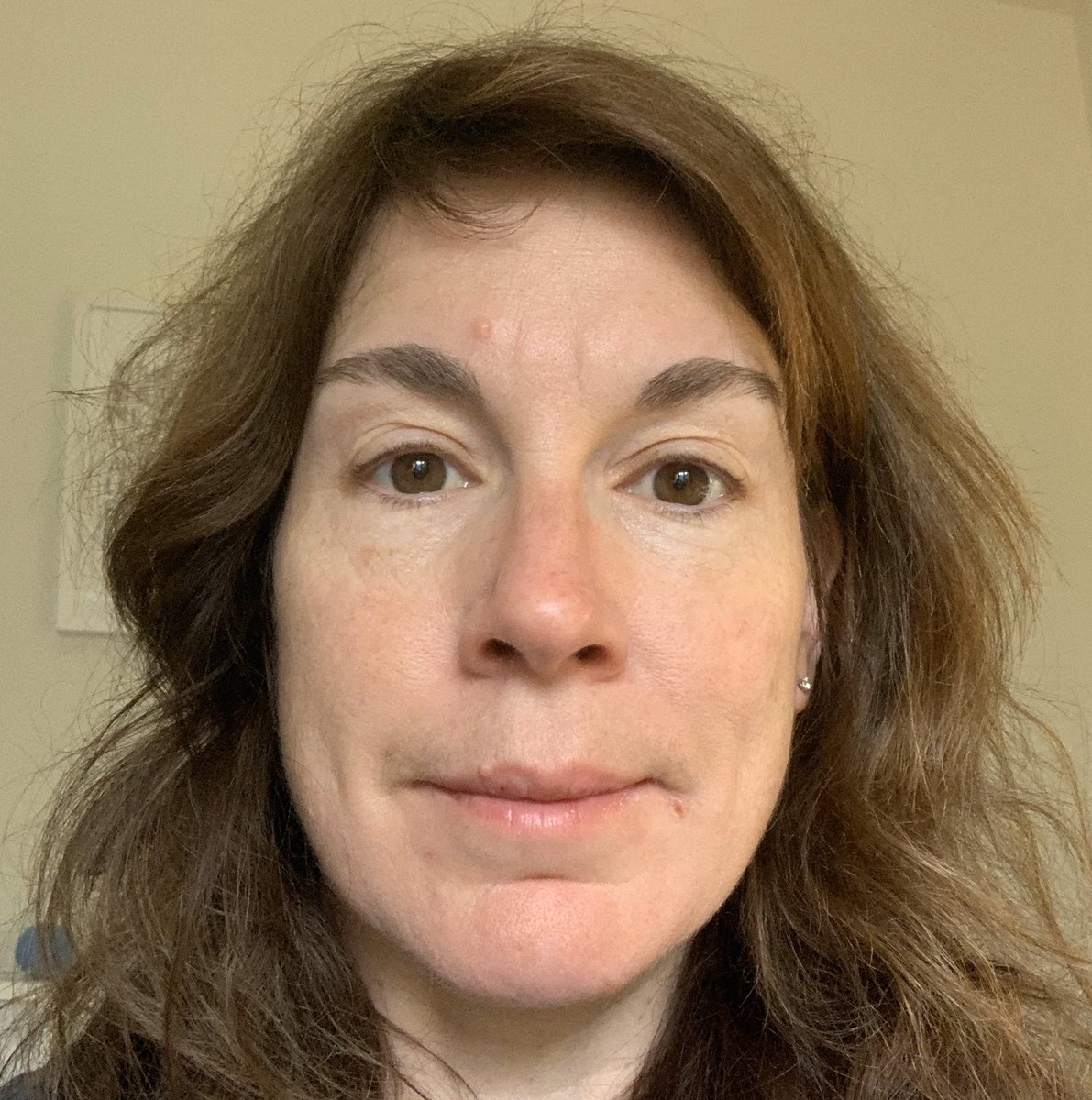 rocketmuffin's tweet image. Killing the groomed working from home look 🤣.  So much husband offered to give me a haircut 😳