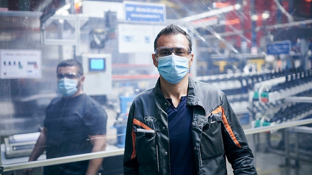 FordSpain's tweet photo. 🚗 ¡ARRANCAMOS! 🚗 #Ford reinicia desde hoy la fabricación en España 🇪🇸 bajo los máximos protocolos de seguridad y prevención. ¡Estaremos aquí para todo lo que necesites! 👉 https://t.co/b8l5xmrFlC #FordSiempreContigo #FelizLunes https://t.co/DglmJ5nDW9