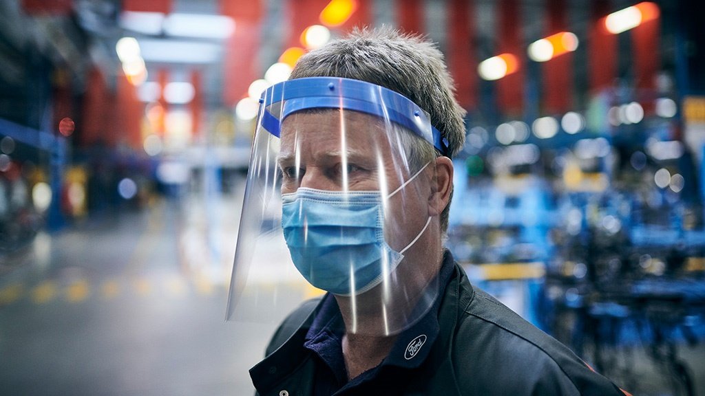 FordSpain's tweet photo. 🚗 ¡ARRANCAMOS! 🚗 #Ford reinicia desde hoy la fabricación en España 🇪🇸 bajo los máximos protocolos de seguridad y prevención. ¡Estaremos aquí para todo lo que necesites! 👉 https://t.co/b8l5xmrFlC #FordSiempreContigo #FelizLunes https://t.co/DglmJ5nDW9
