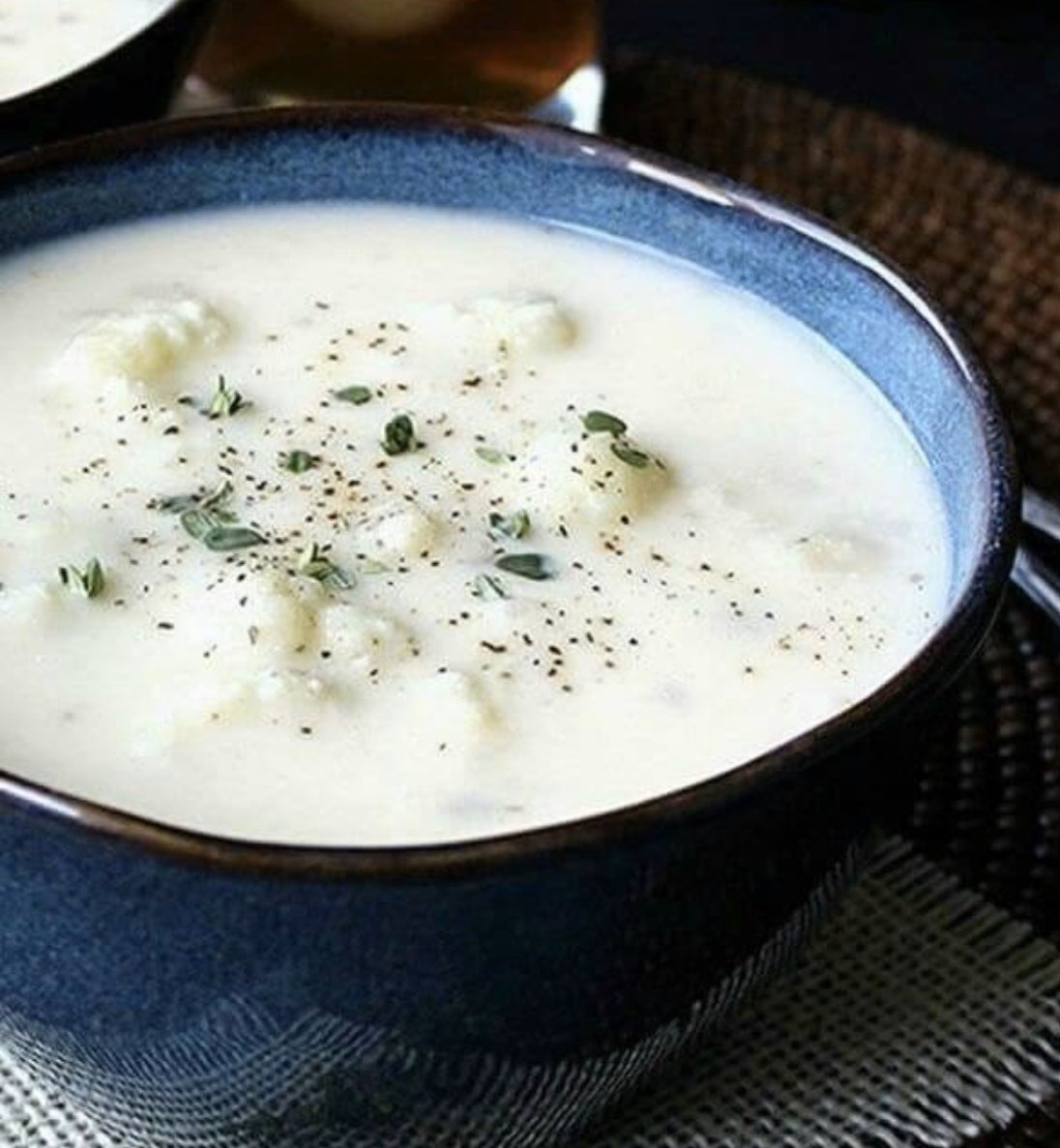 The coffee shop takeaway is OPEN 📣 

Offering a selection of hot and cold drinks, sweet and savoury snacks, homemade cake and our selection of paninis 🍫 🍰 🥤

Today’s soup of the day is homemade creamy cauliflower 🥣

#coffeeshop #coffee #illy #takeaway #soup #snacks #sweets