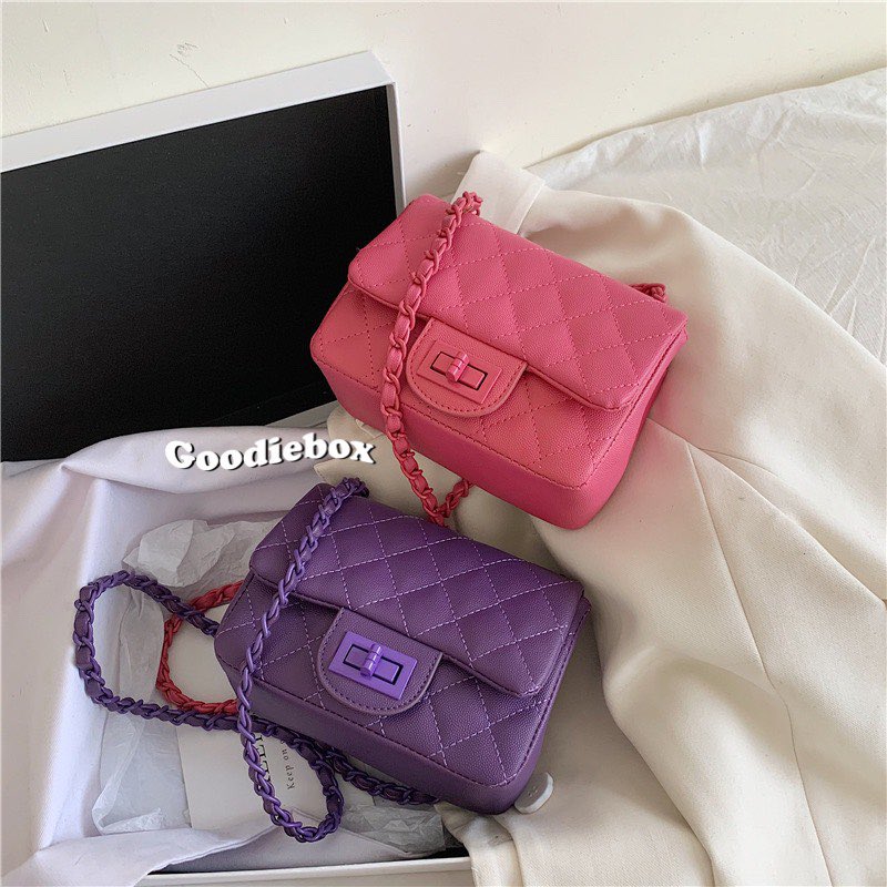 goodiebox5's tweet photo. รหัส : #GD003
สี : ม่วง ชมพู
ราคา : 250฿
ลทบ 40 ems 60
สนใจสั่งสินค้า สอบถามเพิ่มเติม line : @129hlbxw มี@ ด้วยนะคะ
Pre-order 10-15 วัน
.
.
.
.
.
.
.
.
.
.
#bag#preorder#preorderbag#กระเป๋าสะพายข้าง#กระเป๋า#กระเป๋าผู้หญิง#กระเป๋าแฟชั่น#พรีออเดอร์เกาหลี https://t.co/570DZeSBHZ