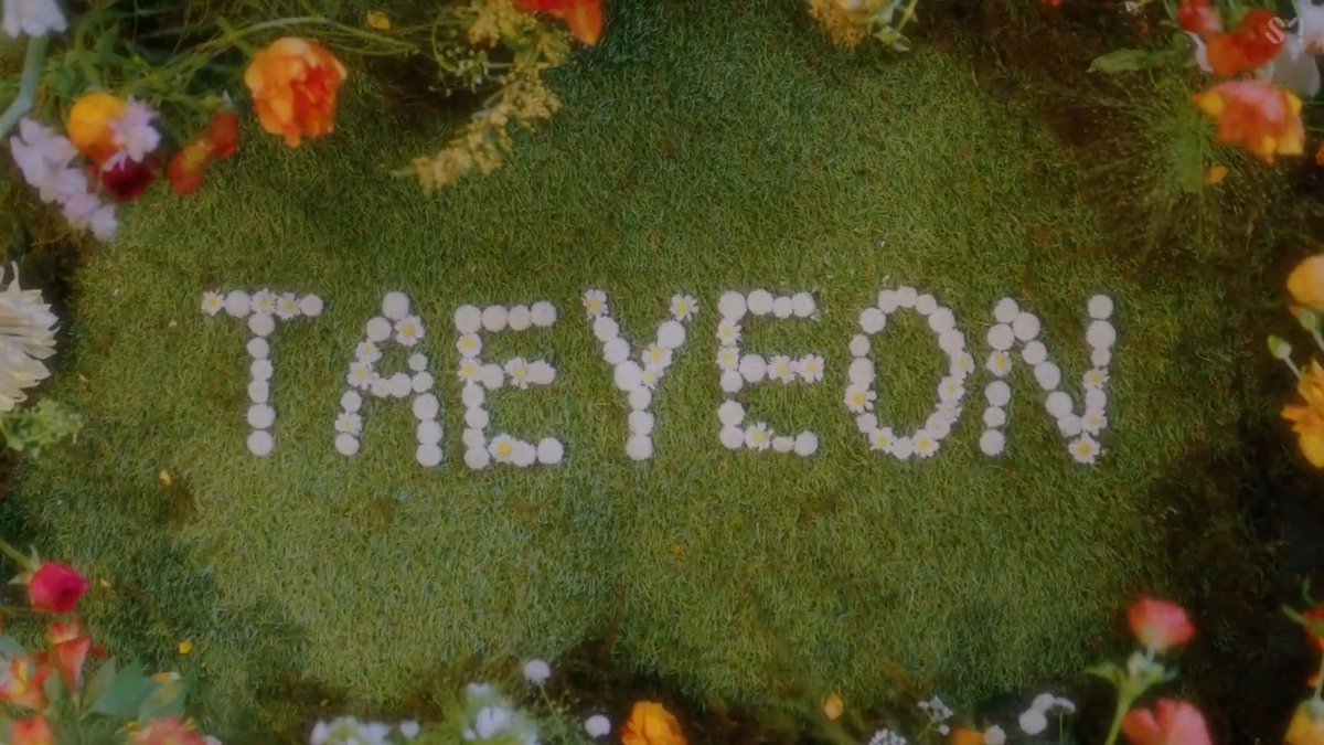 yulneck's tweet photo. I HOPE YOU ARE ALWAYS HAPPY 🥺

#HAPPY_for_TAEYEON 
#태연이와_언제나_해피
#태연이를_보면_소원은_HAPPY https://t.co/UNV8bbsAsO