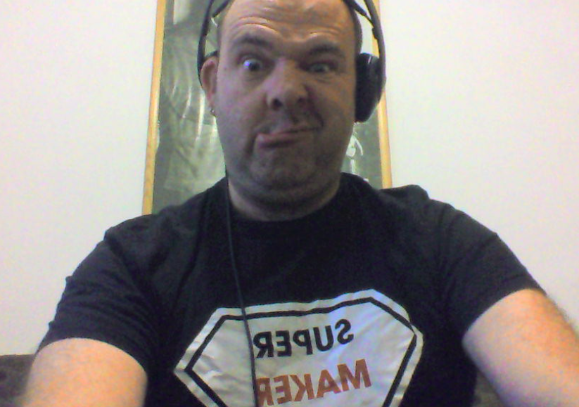 concreted0g's tweet photo. All ready for first online meeting of the day... rocking my @DesignSparkRS tee... Tee to remind me later I need to write a post on their community forum! #Makerchic #Hottie :) https://t.co/XlpcXyRyWR